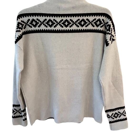 Tahari Star Nordic Sweater Size Large - Picture 7 of 8